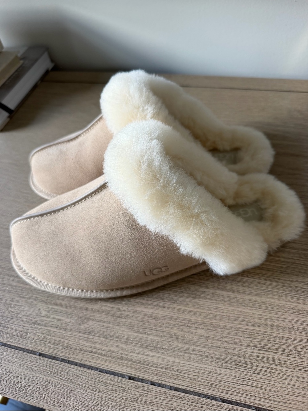 UGG Women's Suede Shearling Slip-On Slippers - Chestnut/Shearling